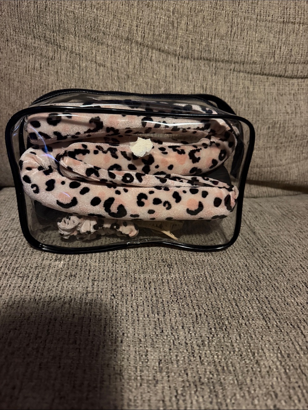 BNIB Women’s Clear Travel Pouch w/ Pink Leopard Hair Accessories and spray bottl